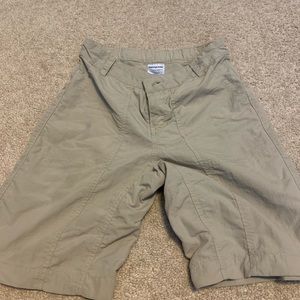Boys Patagonia lightweight shorts Size 12.